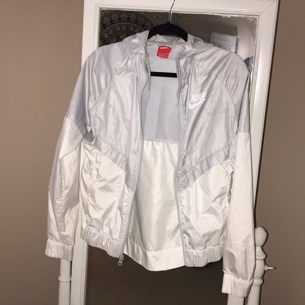 NIKE Windbreaker